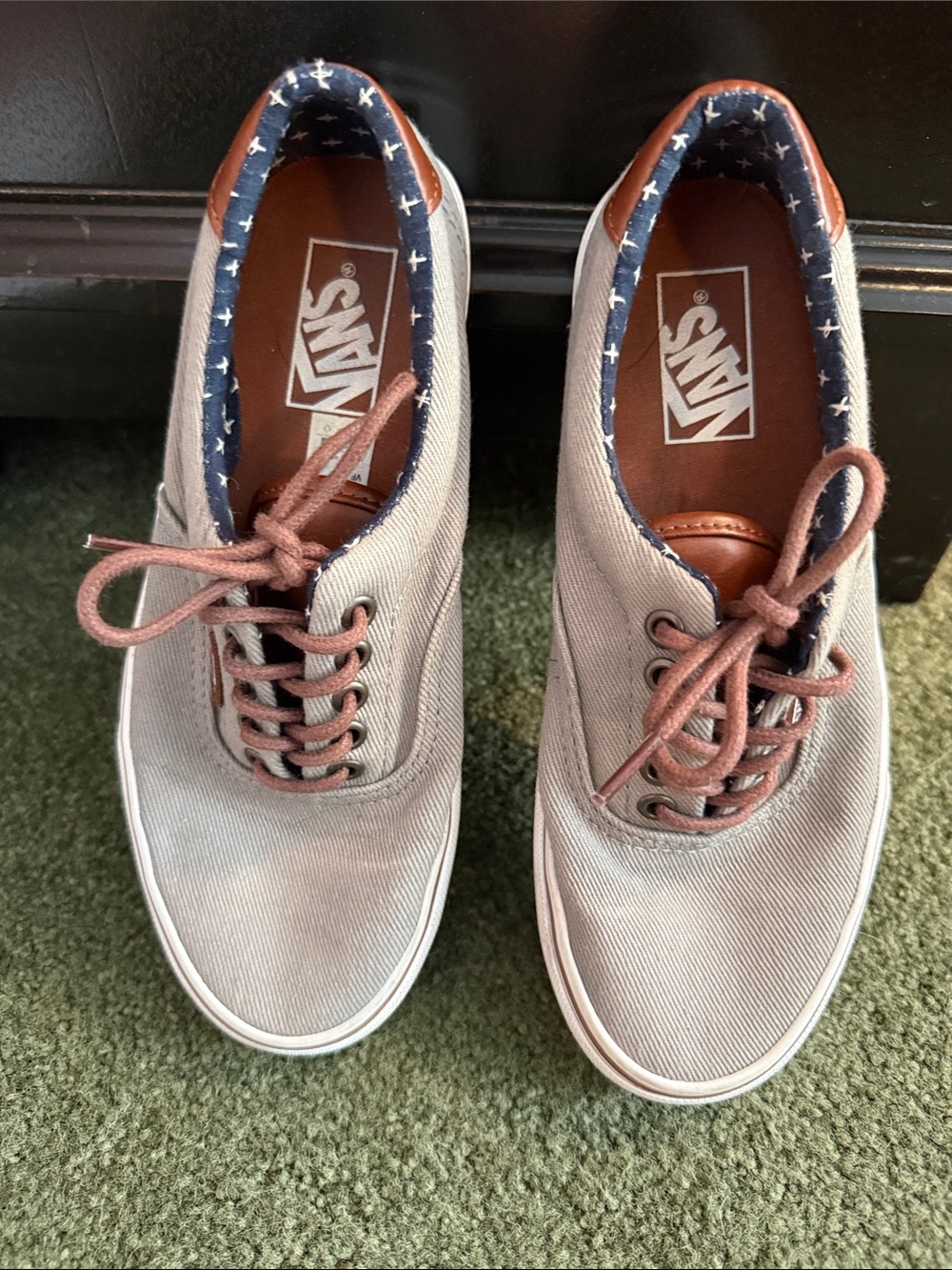 Vans Men's Low-Top Canvas Sneakers in Light Gray with Brown Accents